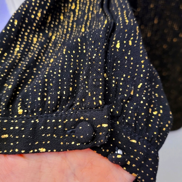 TORRID Black and Gold Metallic Blouse size2 - Picture 4 of 5